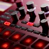 Korg ELECTRIBE 2 SAMPLER Music Production Station