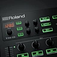 Roland DJ-808 DJ Kontrol Ünitesi