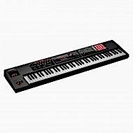Roland FA-07 Workstation Performans Klavyesi