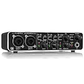 Behringer UMC204HD 24-bit/192kHz Midas PreAmfi 2x4 USB Ses Kartı